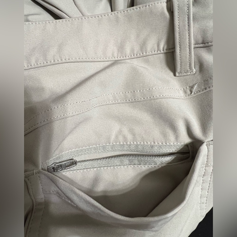 Lululemon Mens Size 31 ABC Classic Fit 5 Pocket Casual Pants Trousers 31 X 30 - Picture 4 of 12